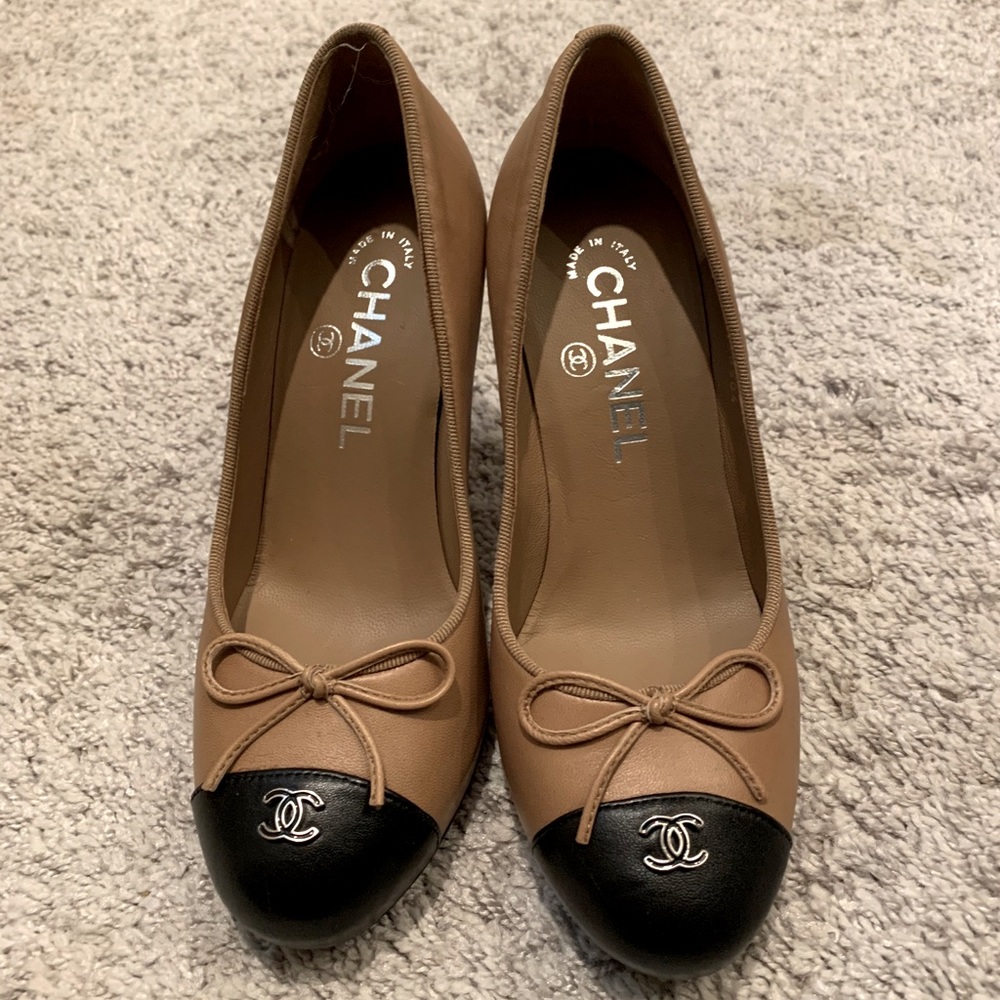 CHANEL high heels